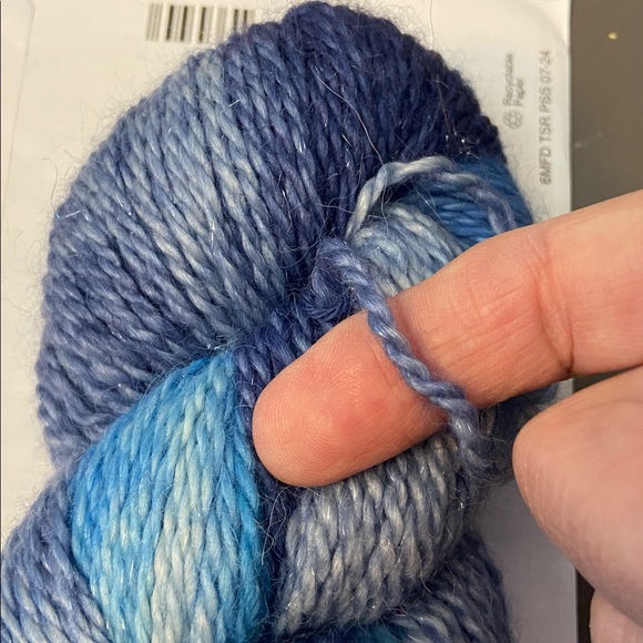 FLAT ROCK YARNS  Hand-dyed Gloucester, MA  #23 Just Keep Swimming  BUNDLE of 3 - Picture 4 of 7